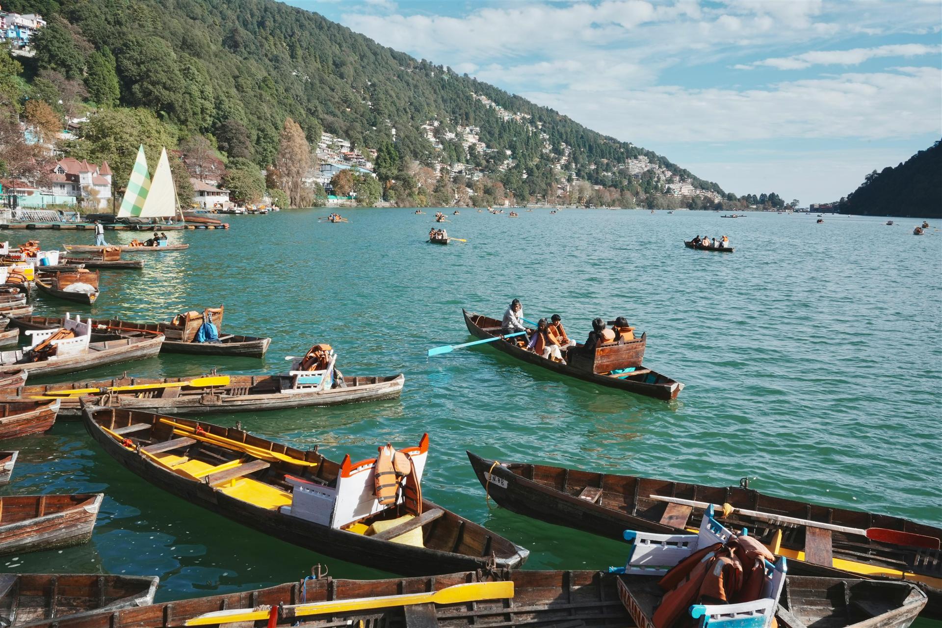 Lakes, Wildlife & Kumaon Escape